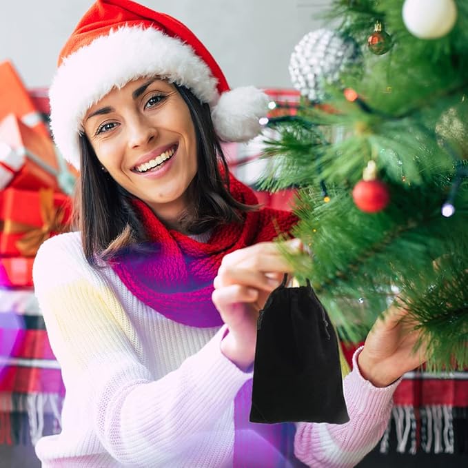 Cubonic Velvet Pouch